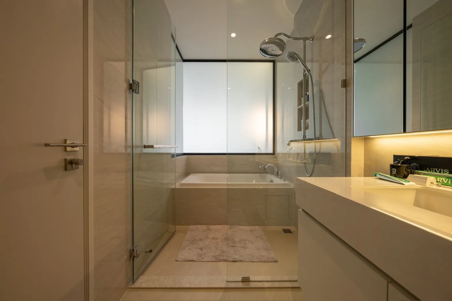 Property photos for Muniq Langsuan