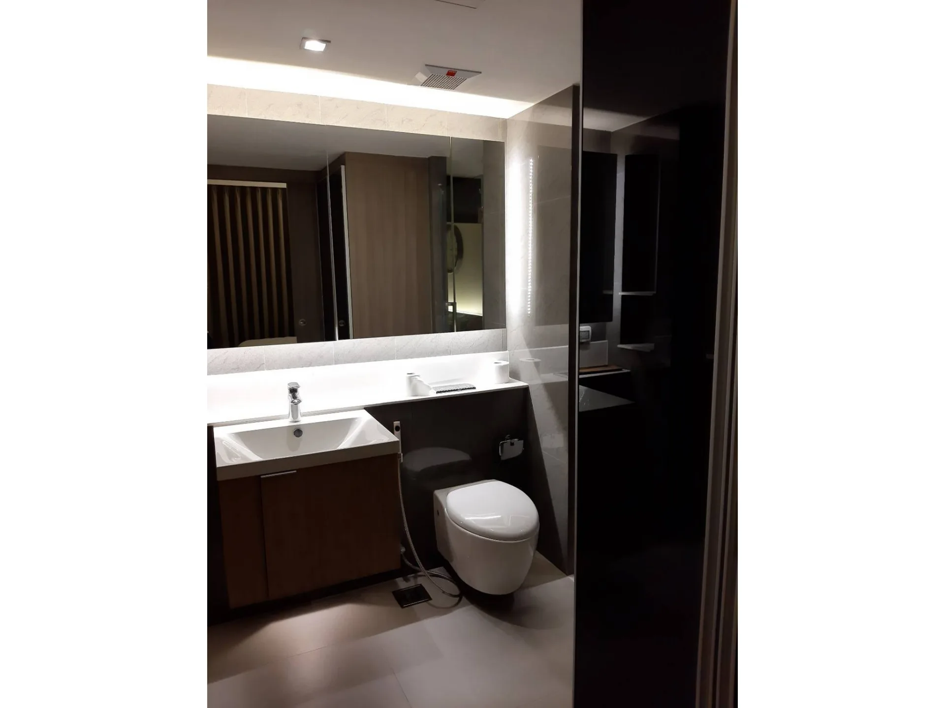 Property photos for Urbitia Thong Lo
