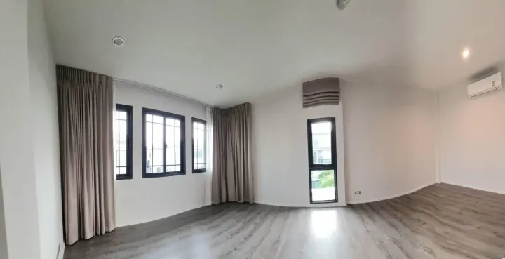 Property photos for The Sonne Srinakarindra-bangna