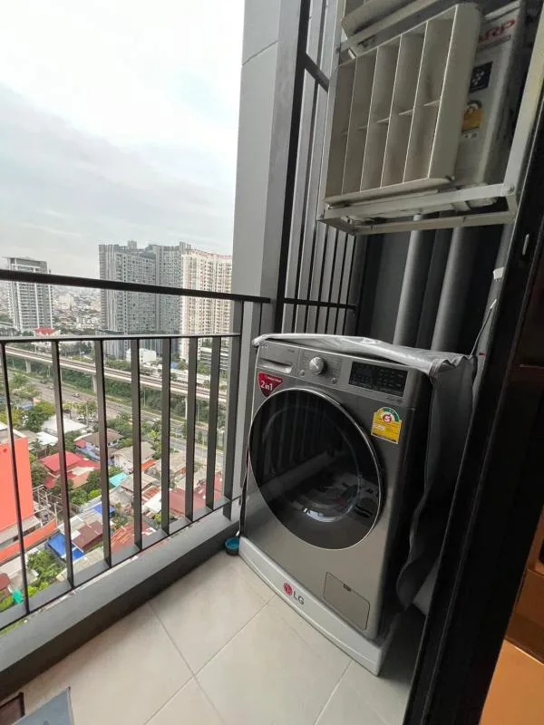 Property photos for Life Sathorn Sierra