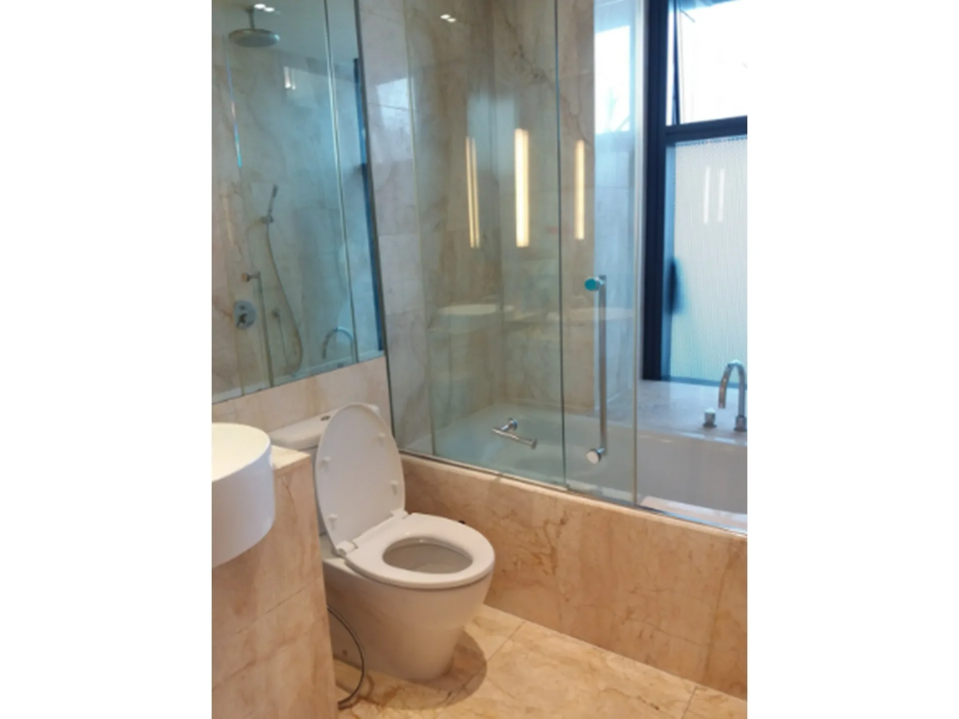Property photos for The Met