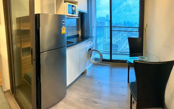 Property photos for Whizdom Avenue Ratchada - Ladprao