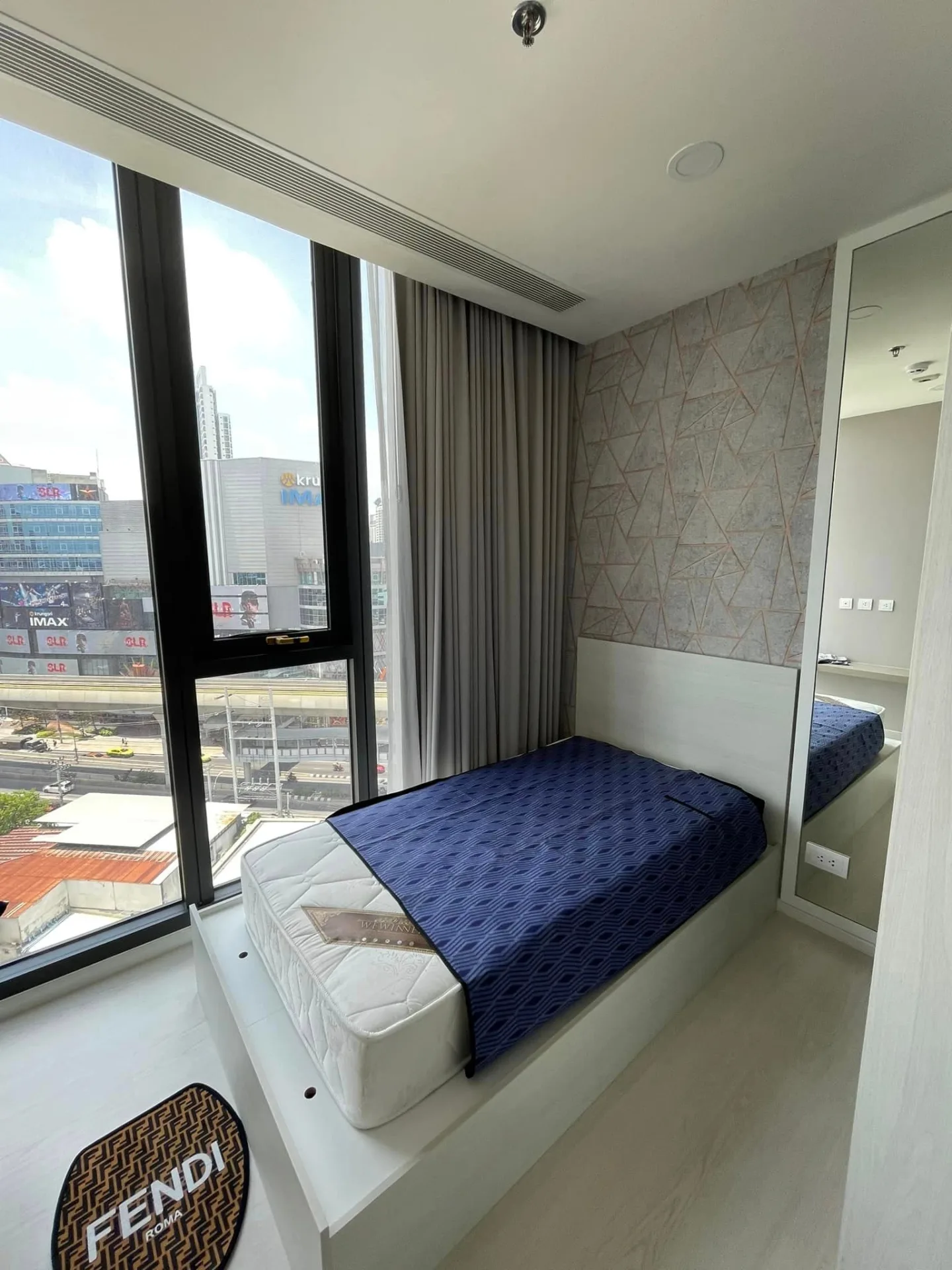 Property photos for Mazarine Ratchayothin
