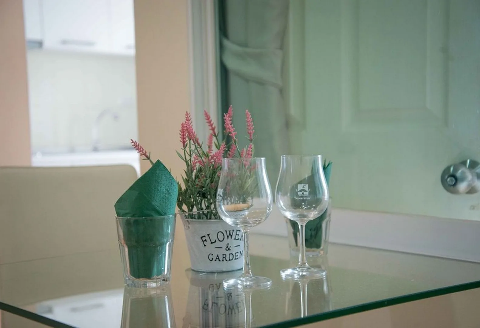 Property photos for Life @ Phahon - Ari