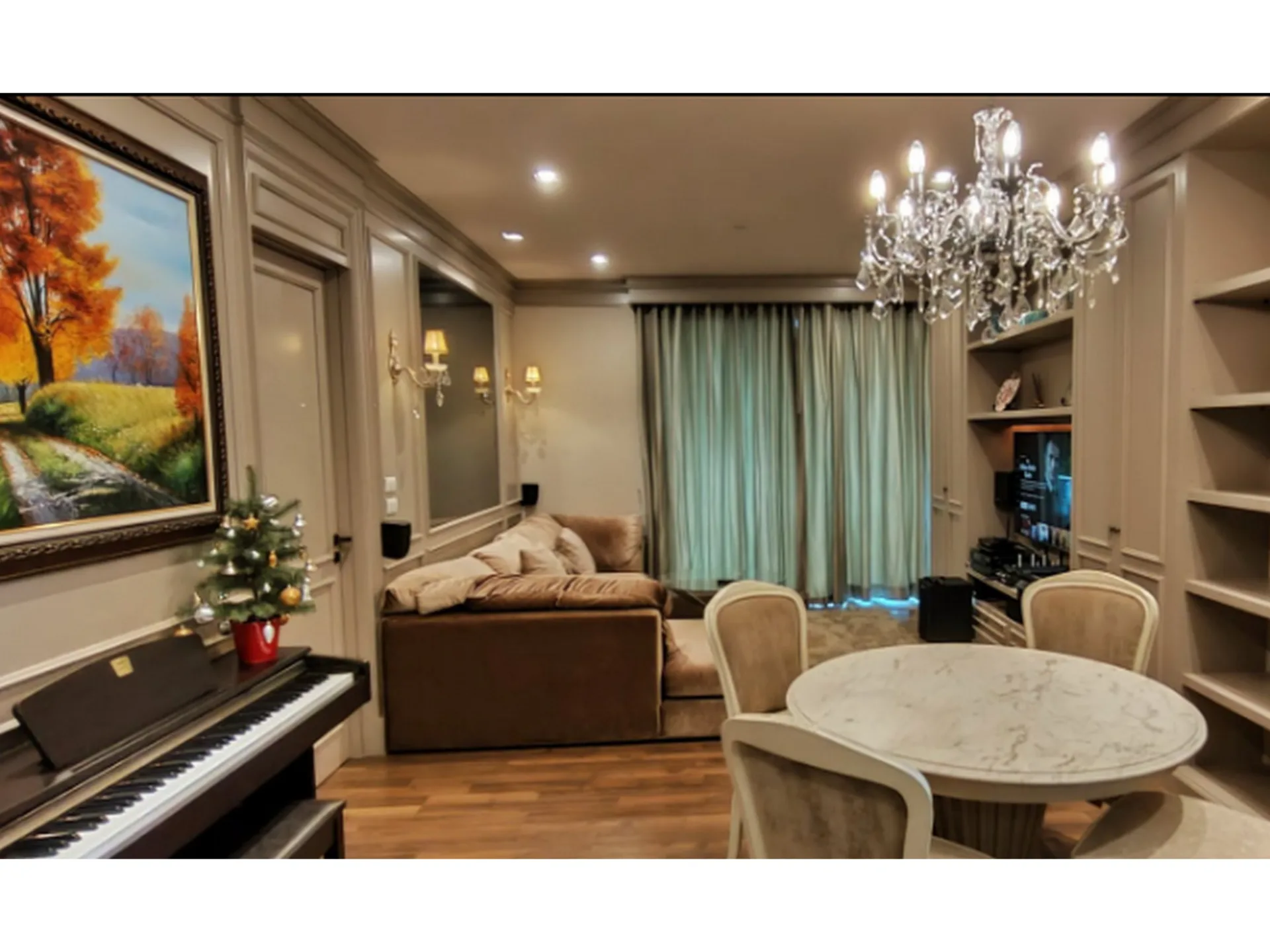 Property photos for The Room Sukhumvit 62