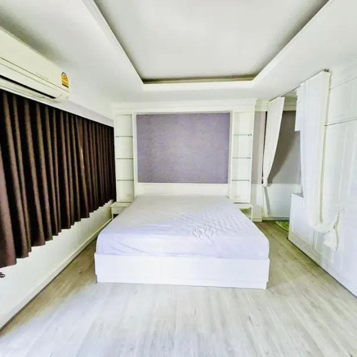 Property photos for Saranjai Mansion
