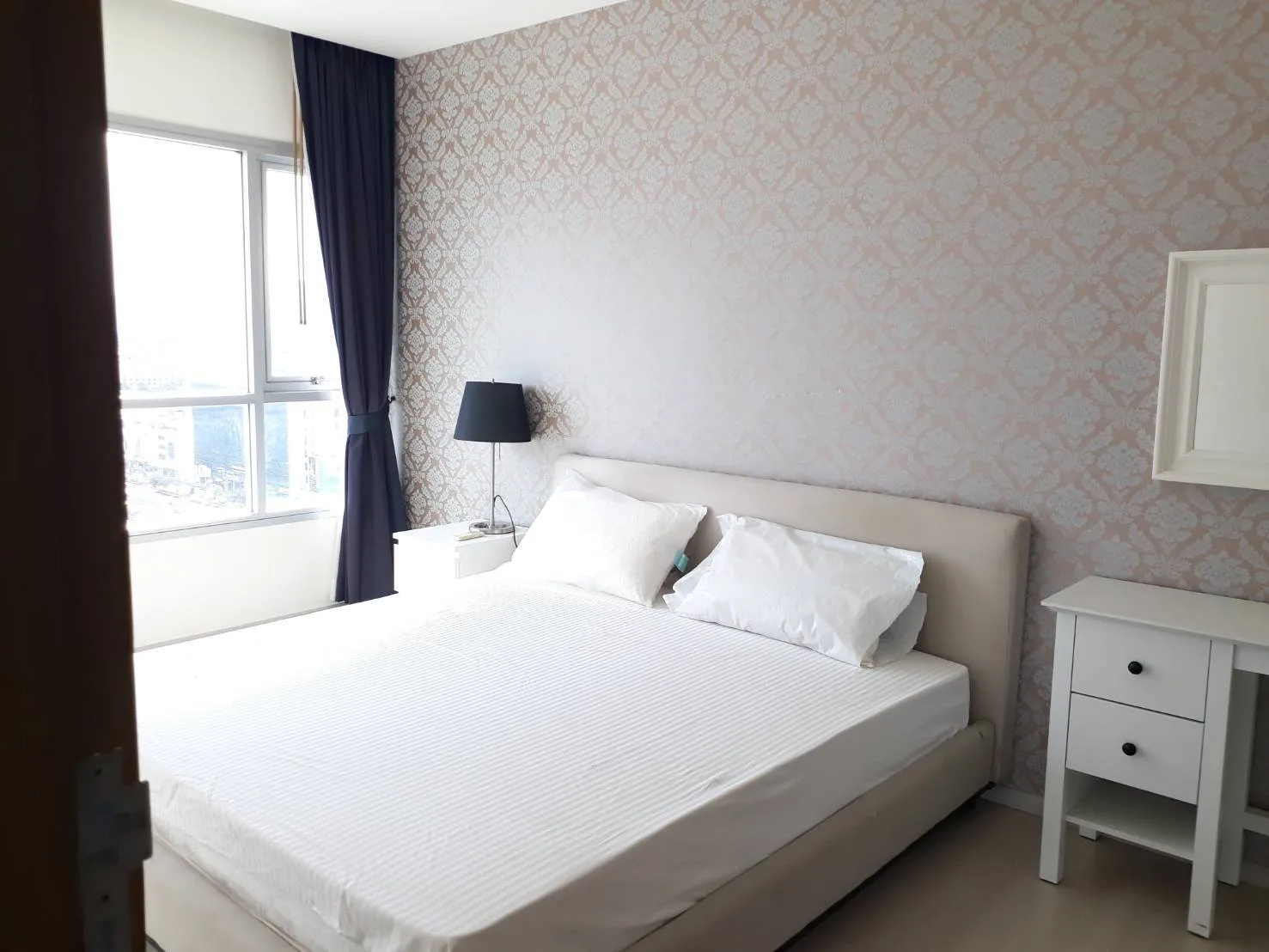 Property photos for Life Ratchadapisek