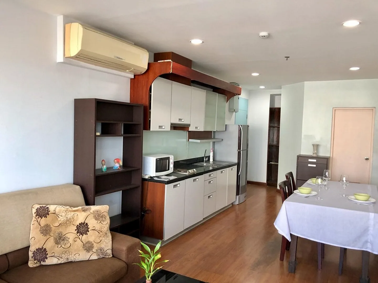 Property photos for St. Louis Grand Terrace