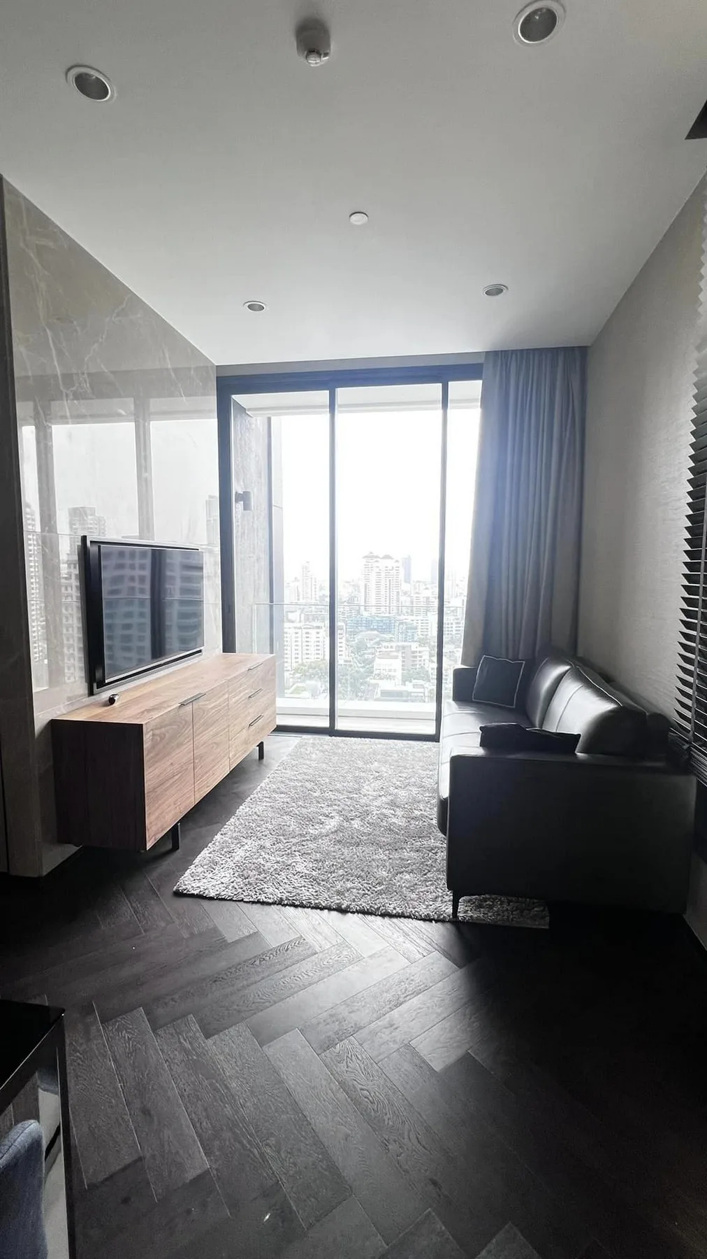 Property photos for The Esse Sukhumvit 36