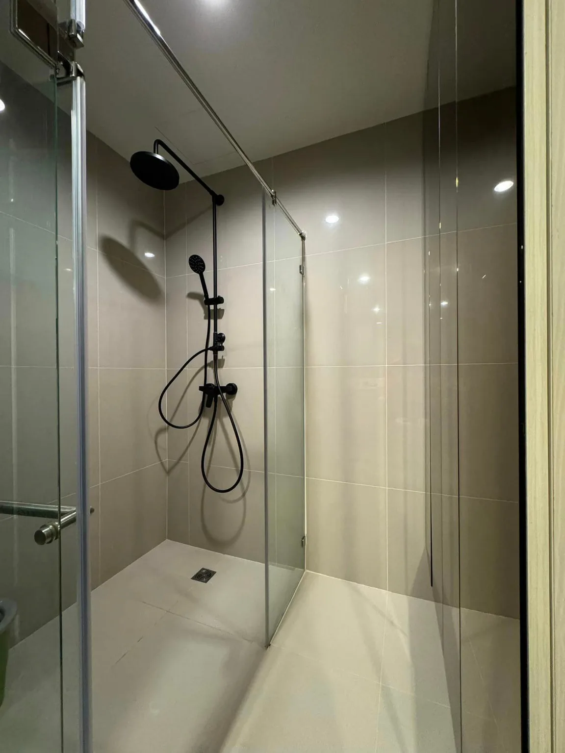 Property photos for Noble Above Wireless-Ruamrudee