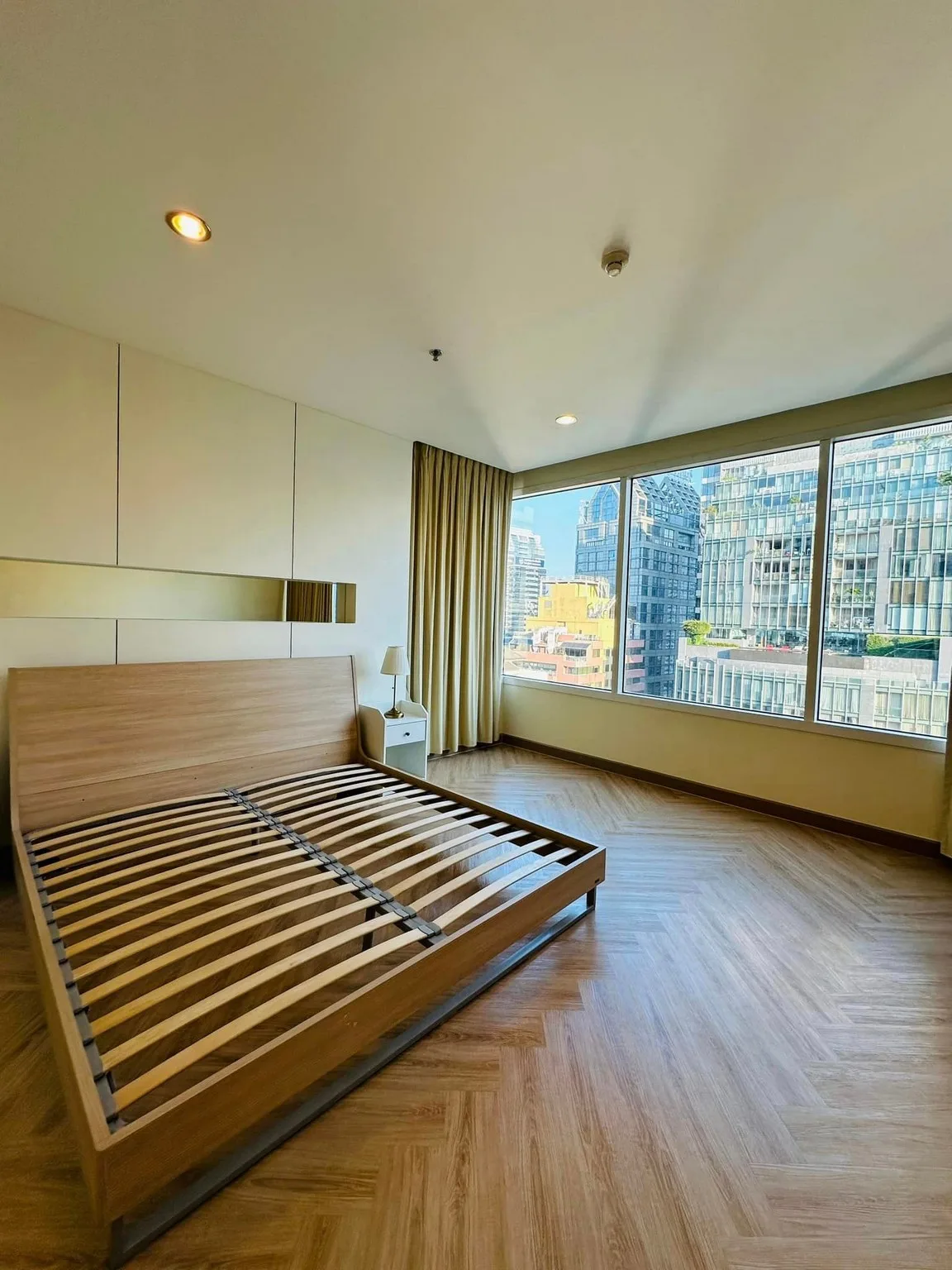 Property photos for The Royal Saladaeng