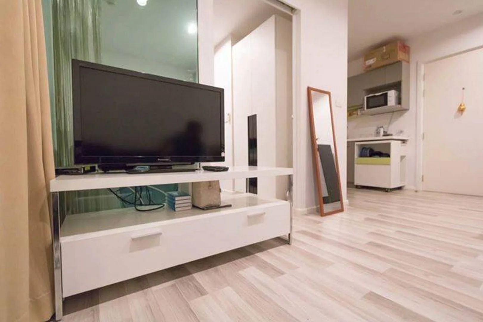 Property photos for The Key Phahonyothin