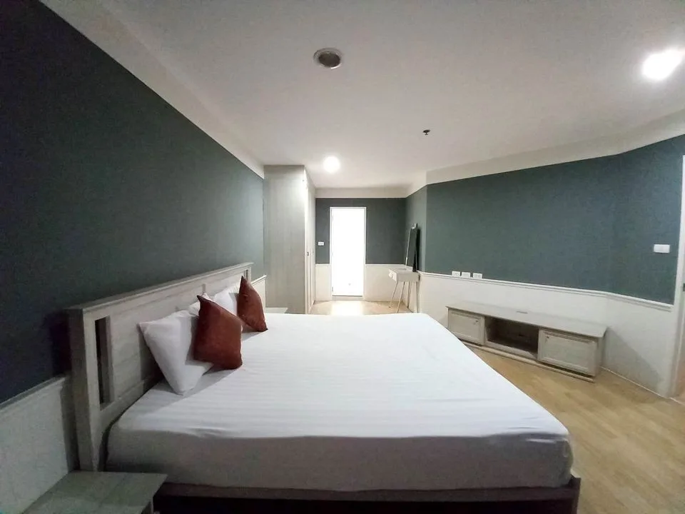 Property photos for The Waterford Diamond