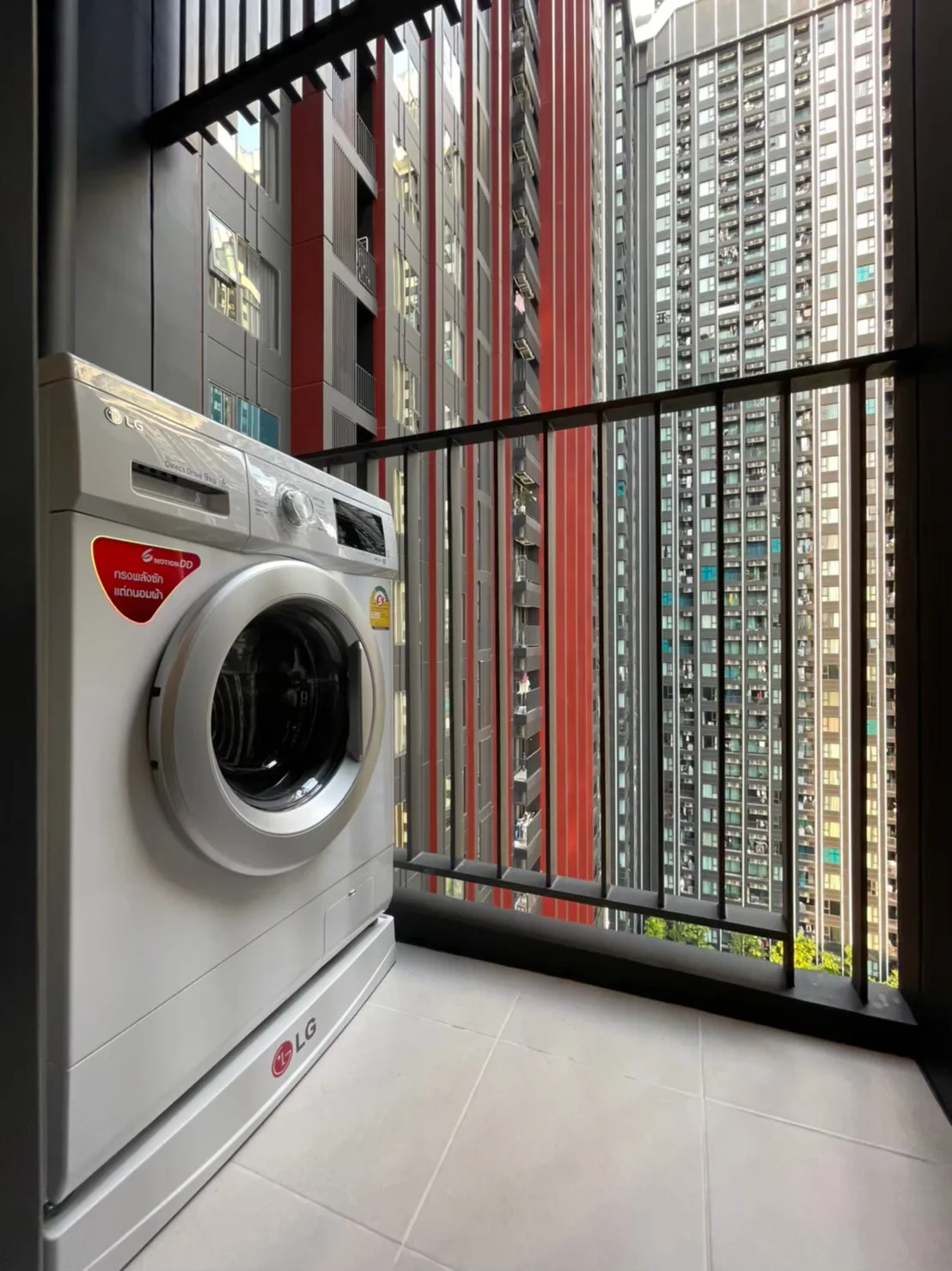 Property photos for Life Asoke Hype