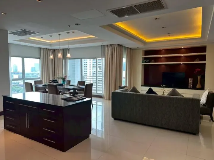 Property photos for Royal Residence Park