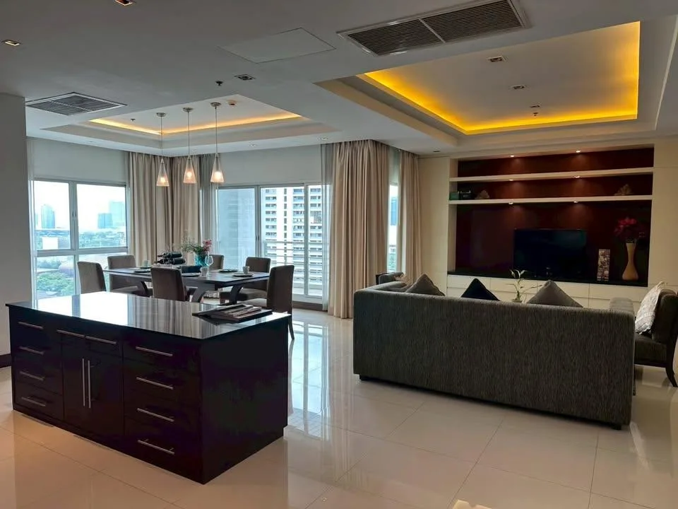 Property photos for Royal Residence Park