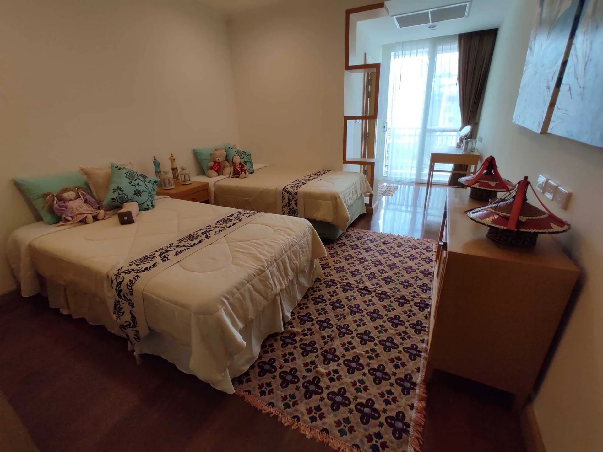 Property photos for Krungthep Thani Tower