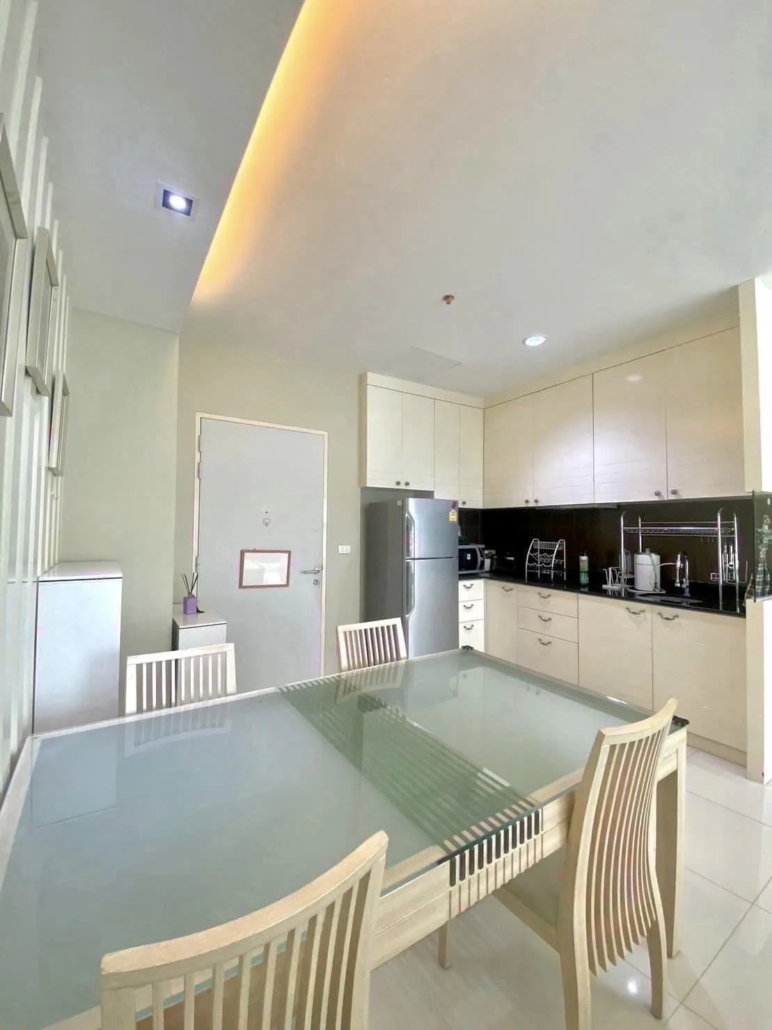 Property photos for The Four Wings Residence Srinakarin