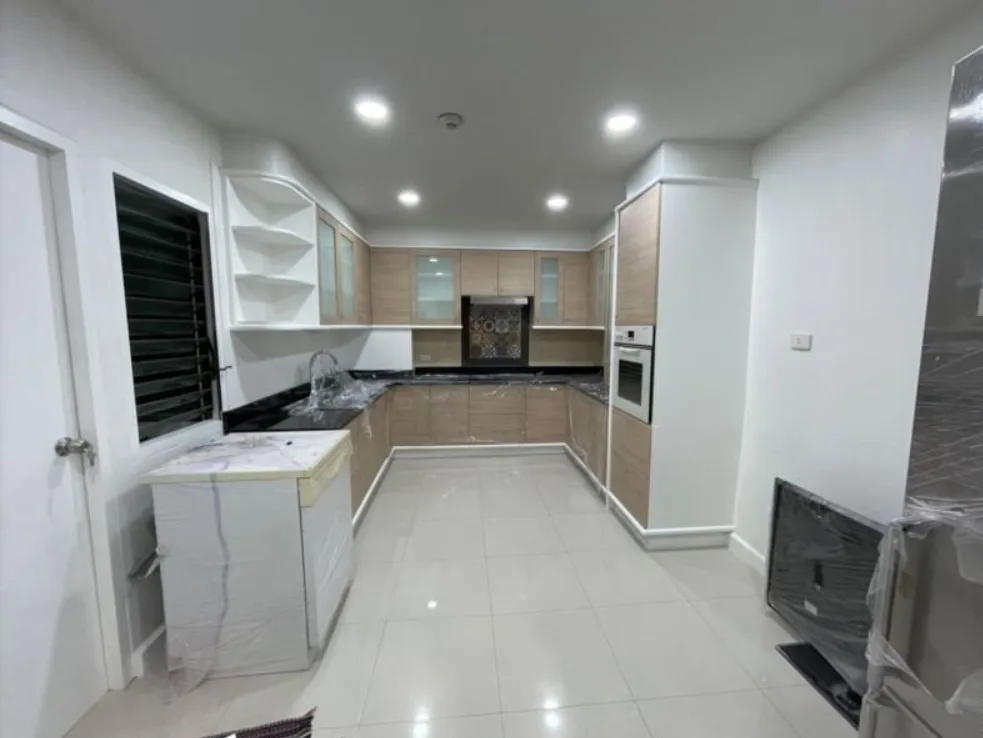 Property photos for City Lakes Tower Sukhumvit 16