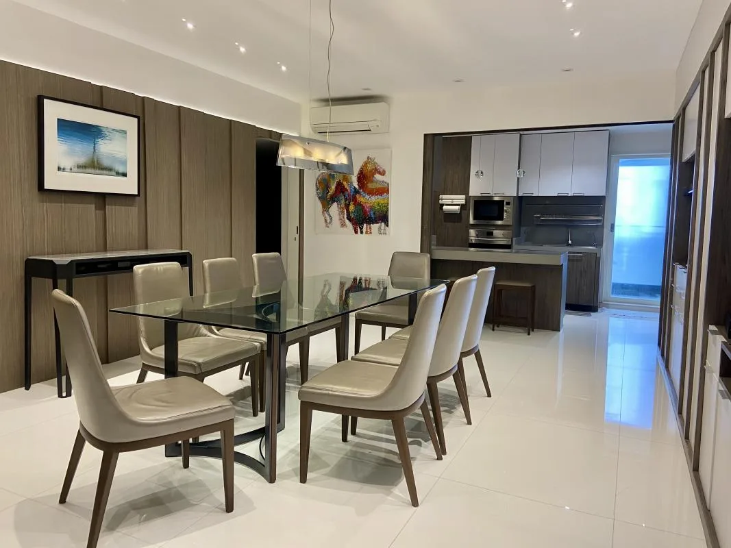 Property photos for Royal Castle