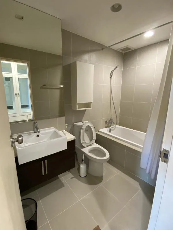 Property photos for Noble Remix