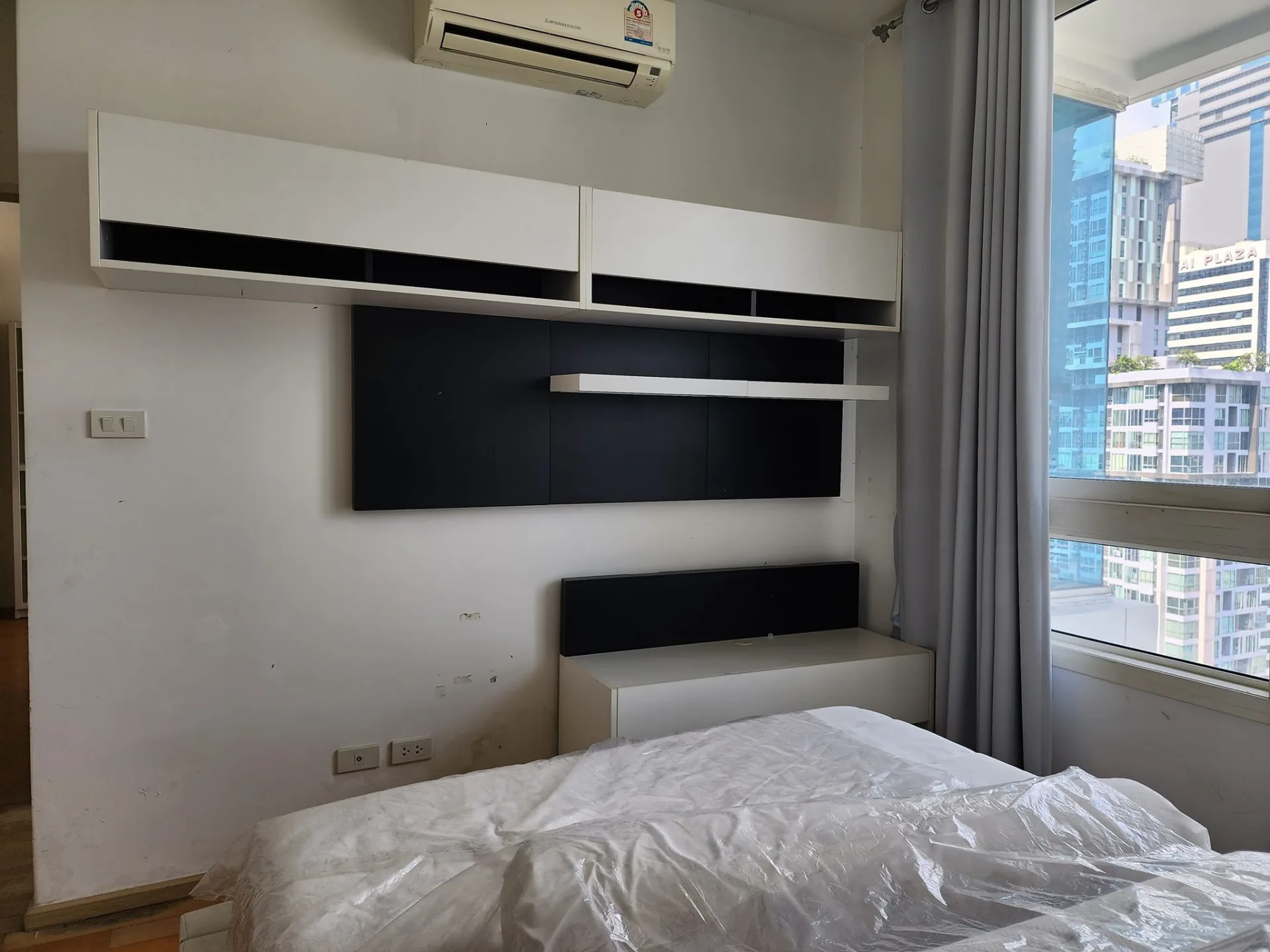 Property photos for Villa Rachatewi