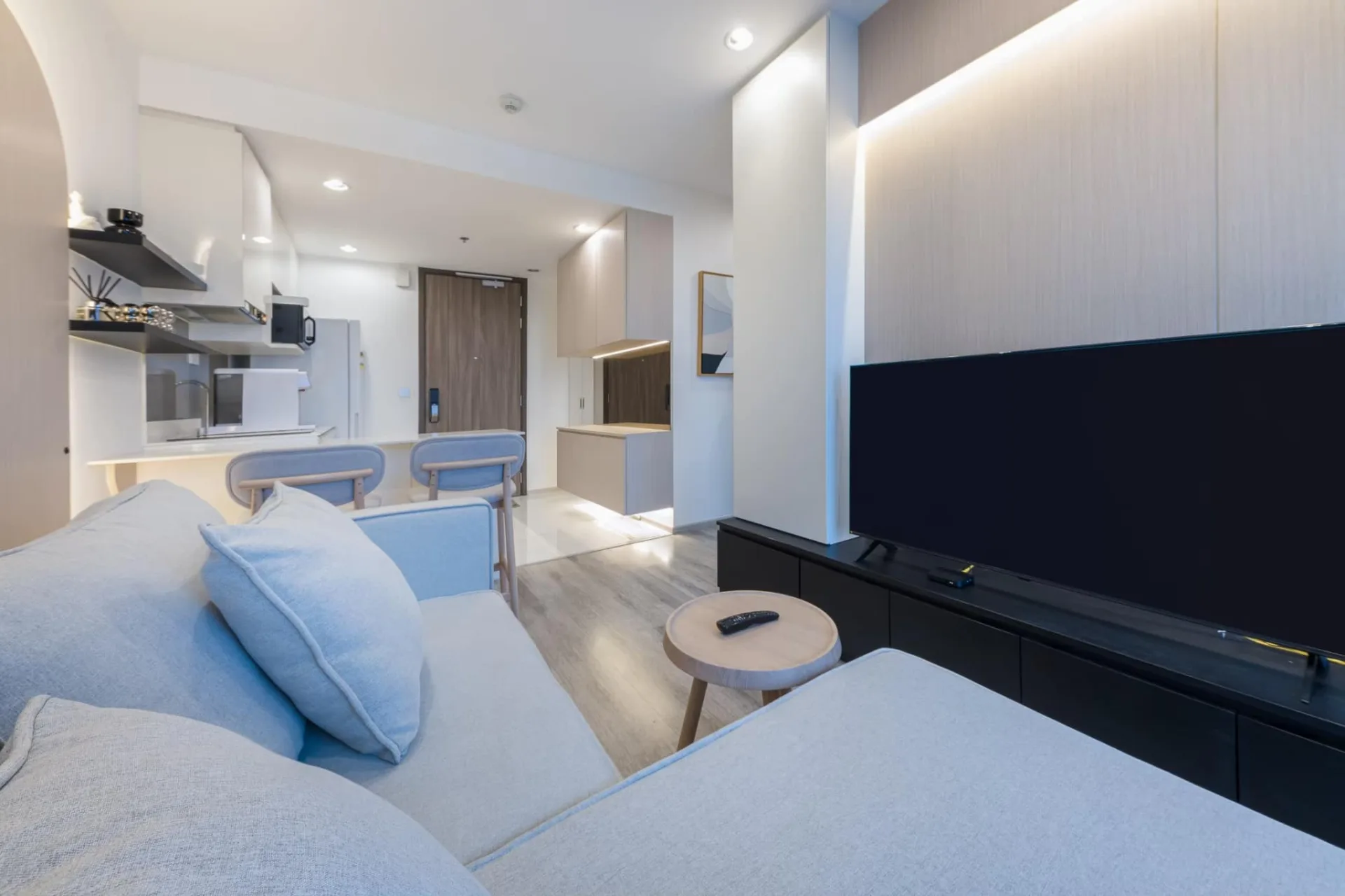 Property photos for IDEO Mobi Sukhumvit 66