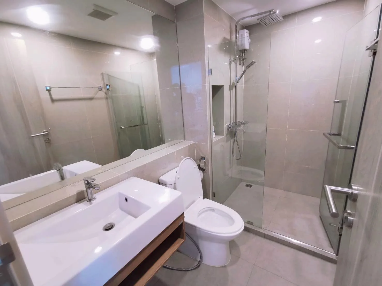 Property photos for Serio Sukhumvit 50
