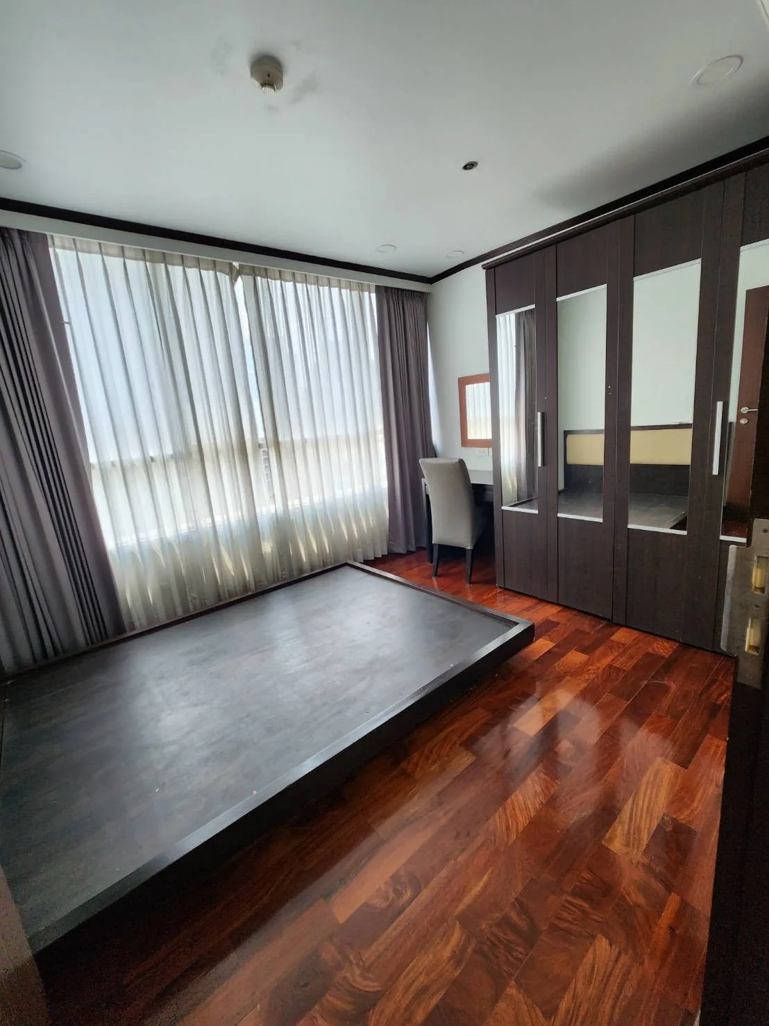 Property photos for Urbana Langsuan