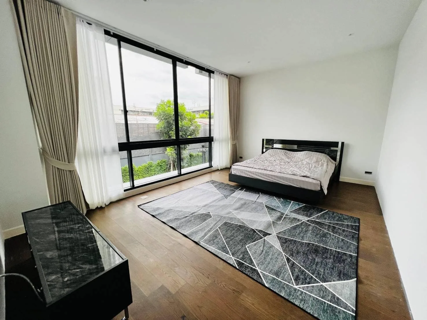Property photos for Bugaan Krungthep Kreetha