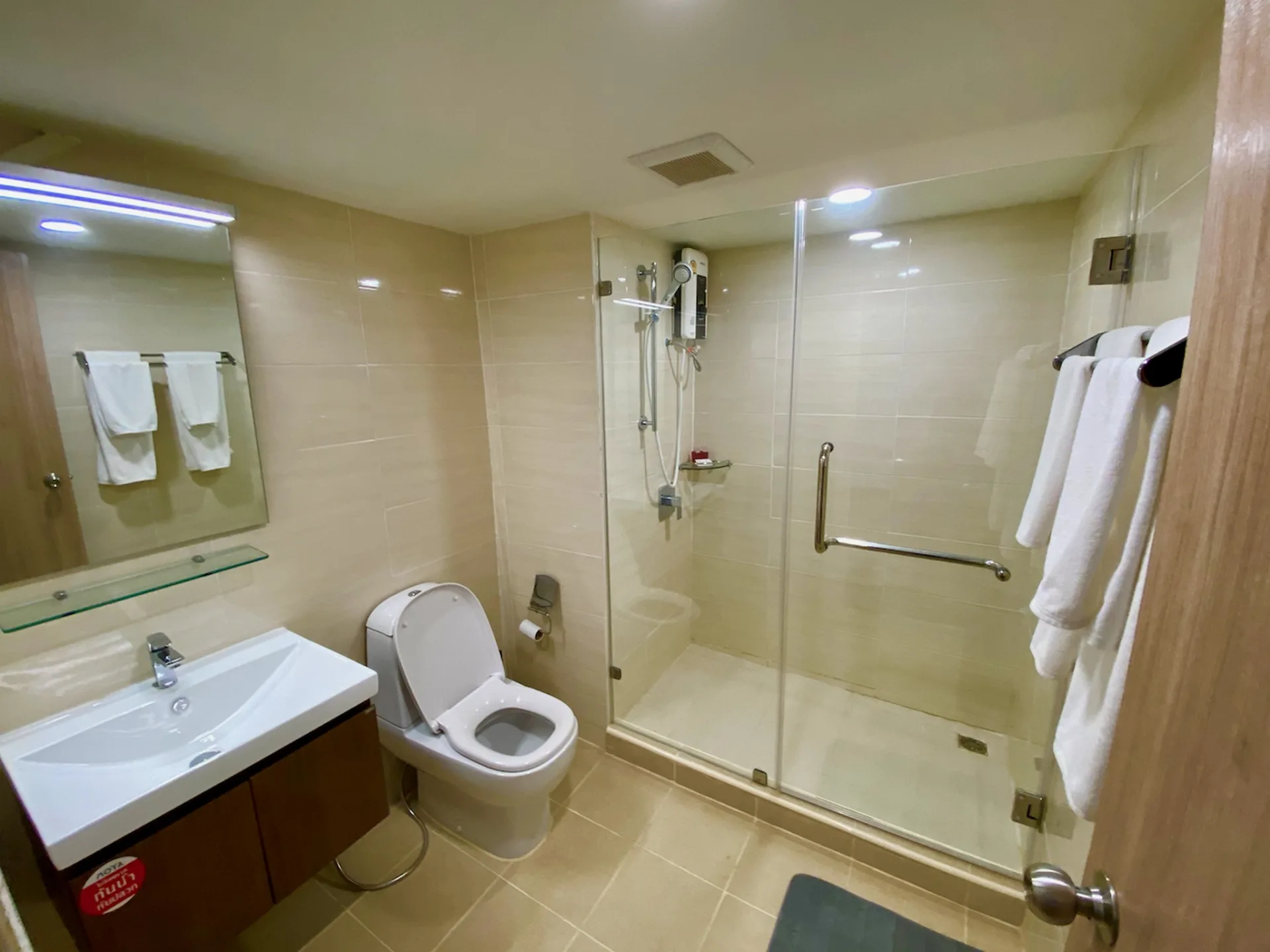 Property photos for 38 Mansion