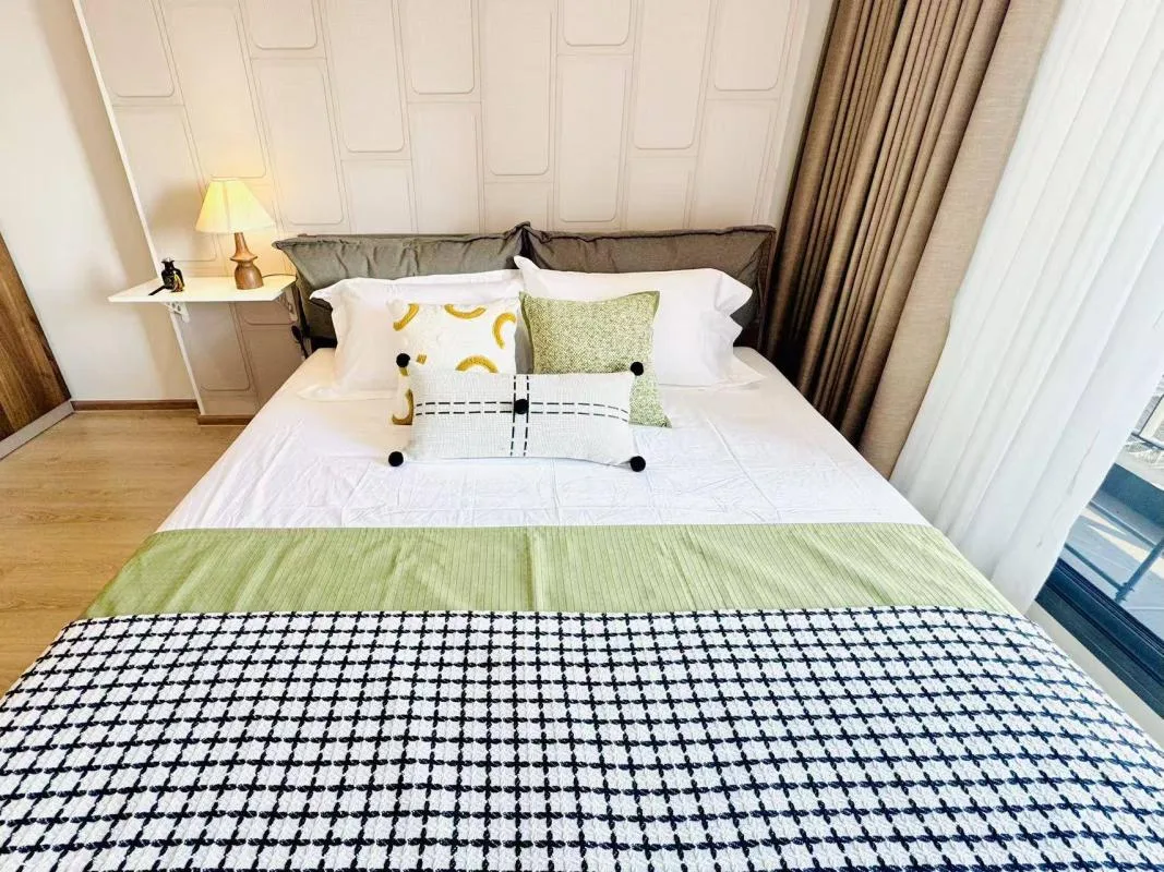 Property photos for Life Rama 4 - Asoke