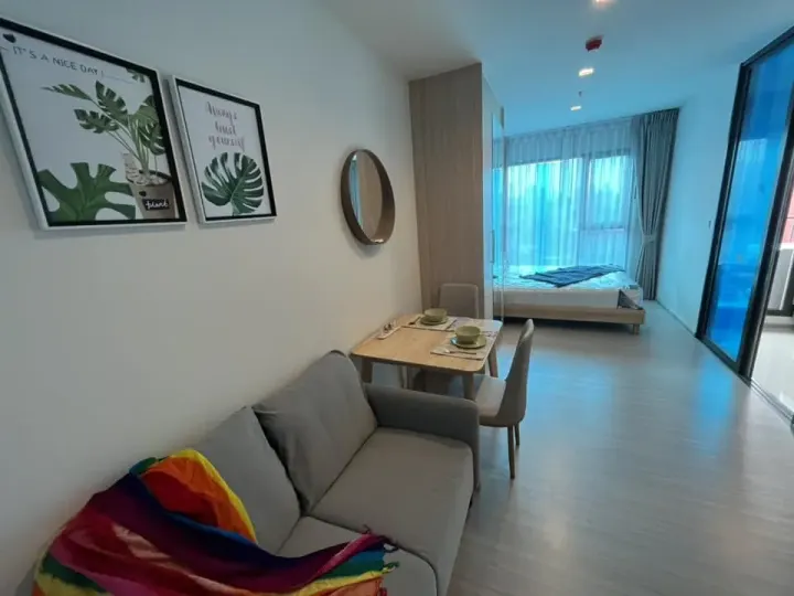 Property photos for Life Asoke Hype