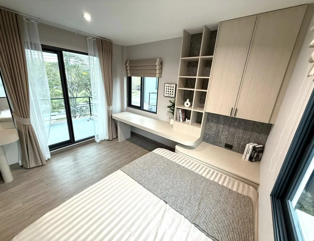 Property photos for Baan Klang Muang The Edition Bangna-Wongwaen