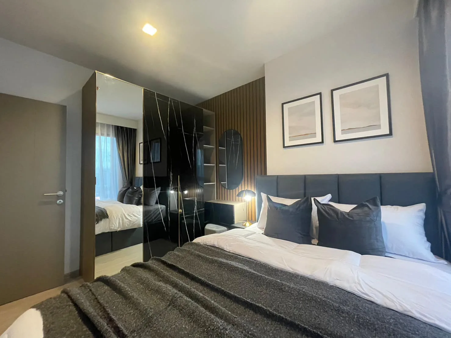Property photos for Life Asoke Hype