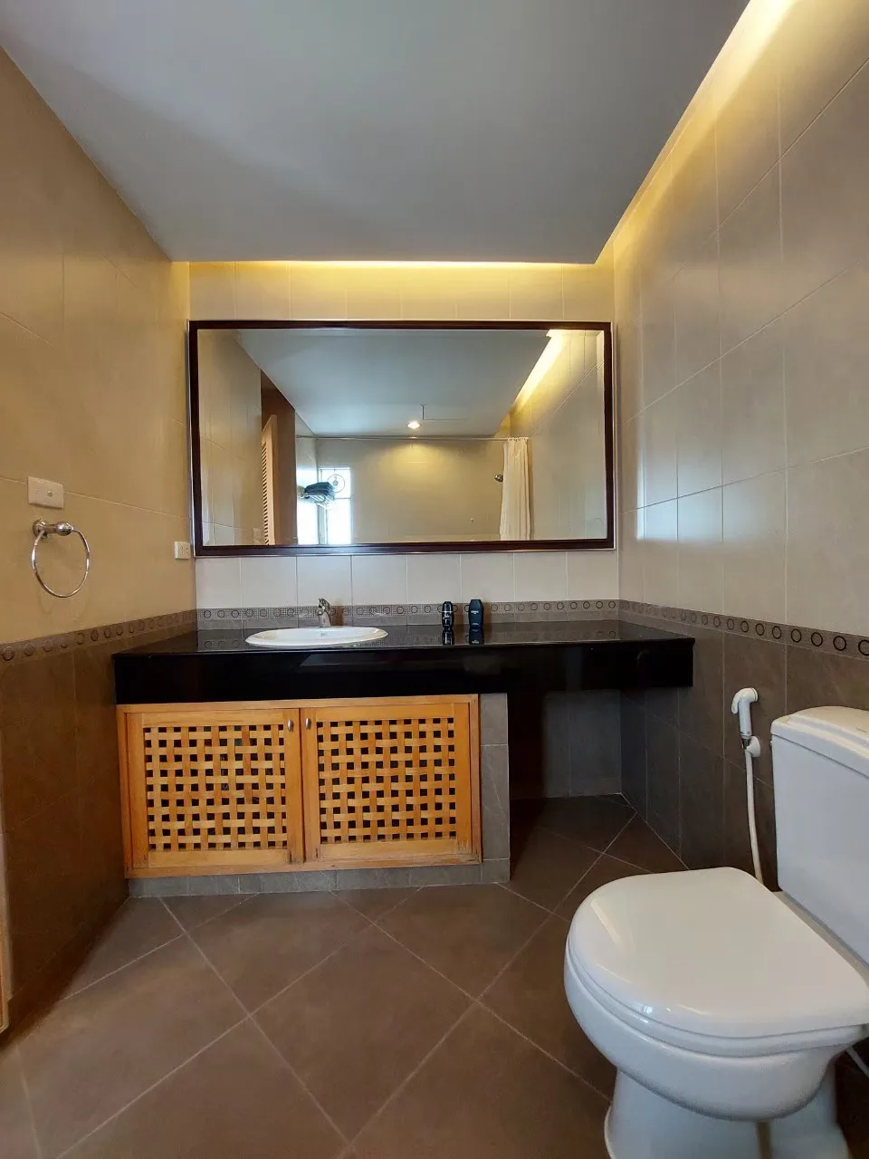 Property photos for Esmeralda Apartments