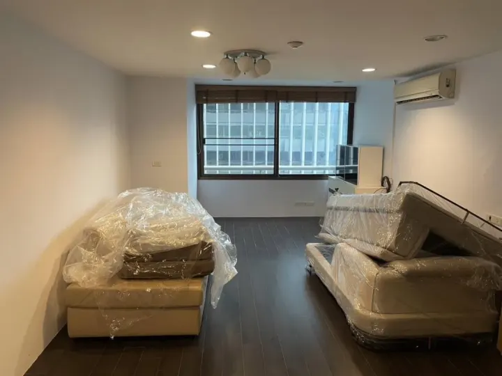 Property photos for Asoke Tower