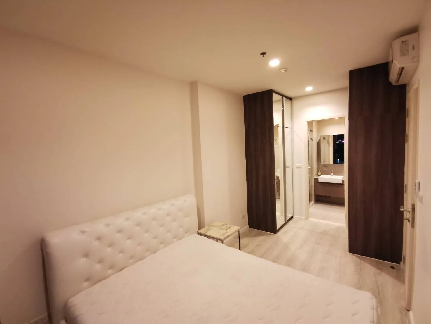 Property photos for Quinn Condo Ratchada