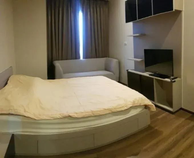 Property photos for Onyx Phaholyothin