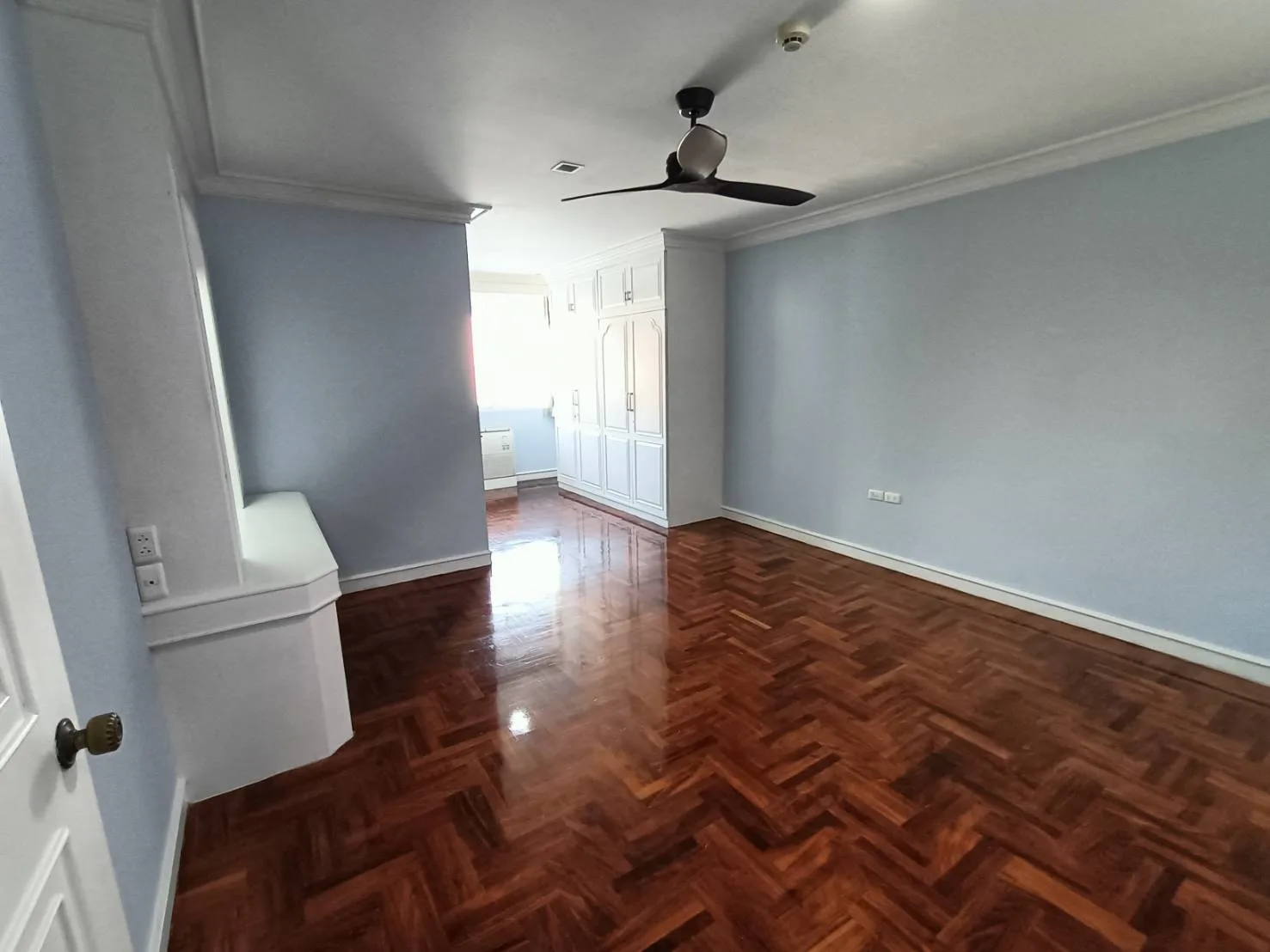 Property photos for Sachayan Court
