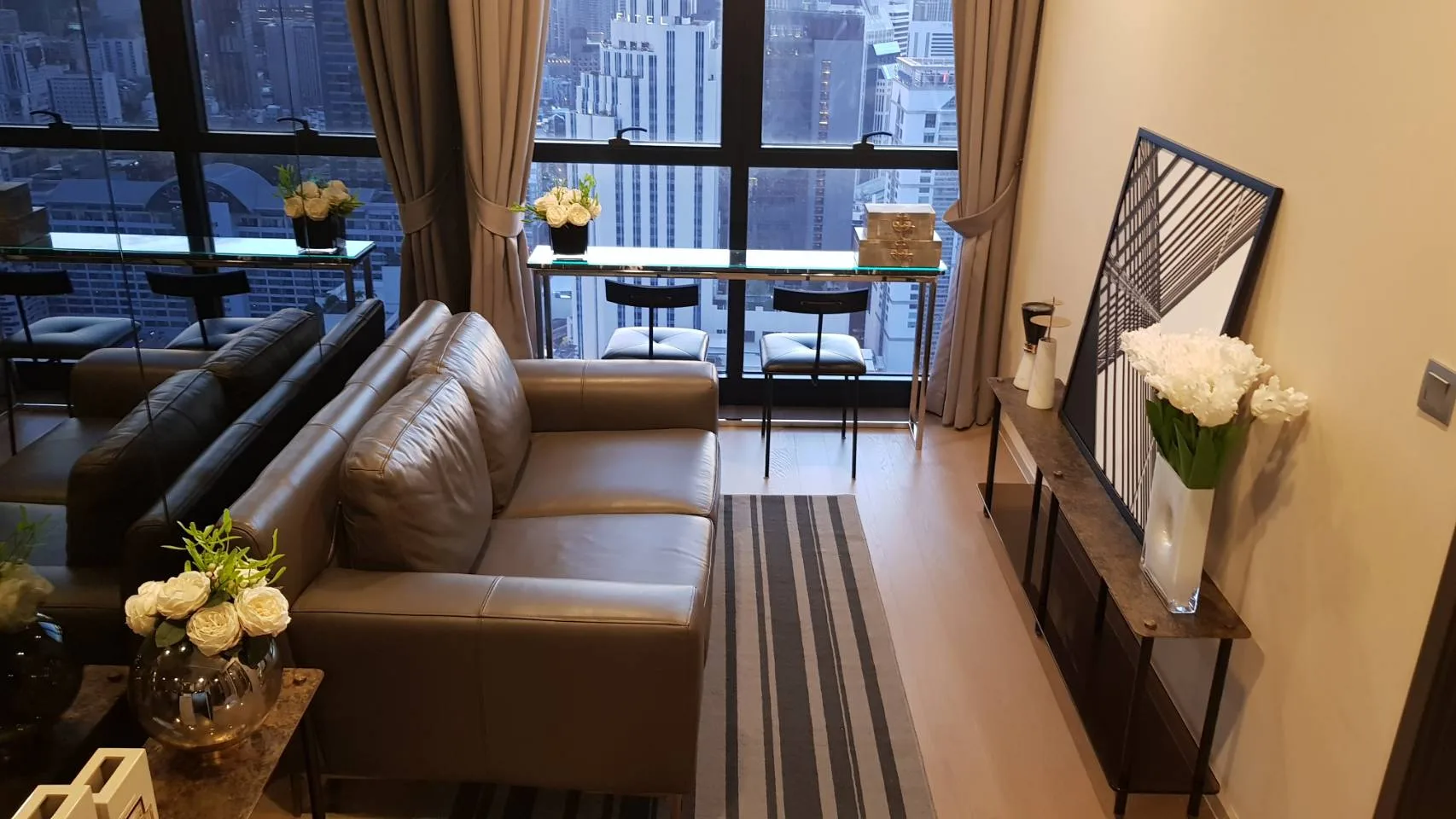 Property photos for Ashton Asoke
