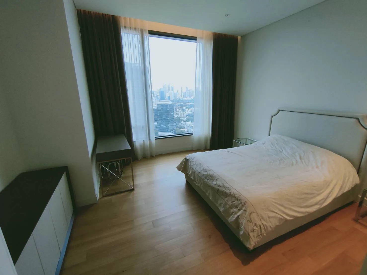 Property photos for Sindhorn Residence