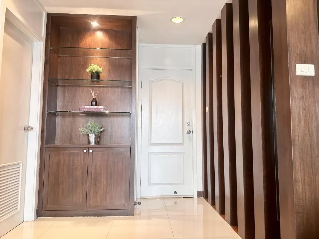 Property photos for The Royal Place 2
