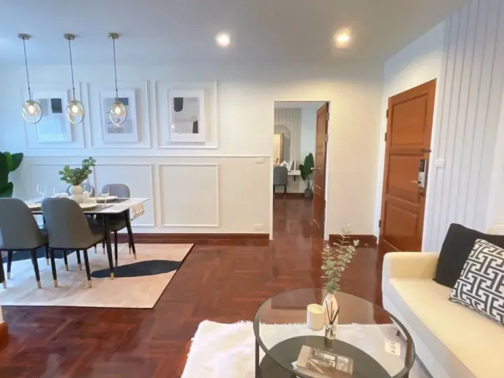 Property photos for Phayathai Plaza