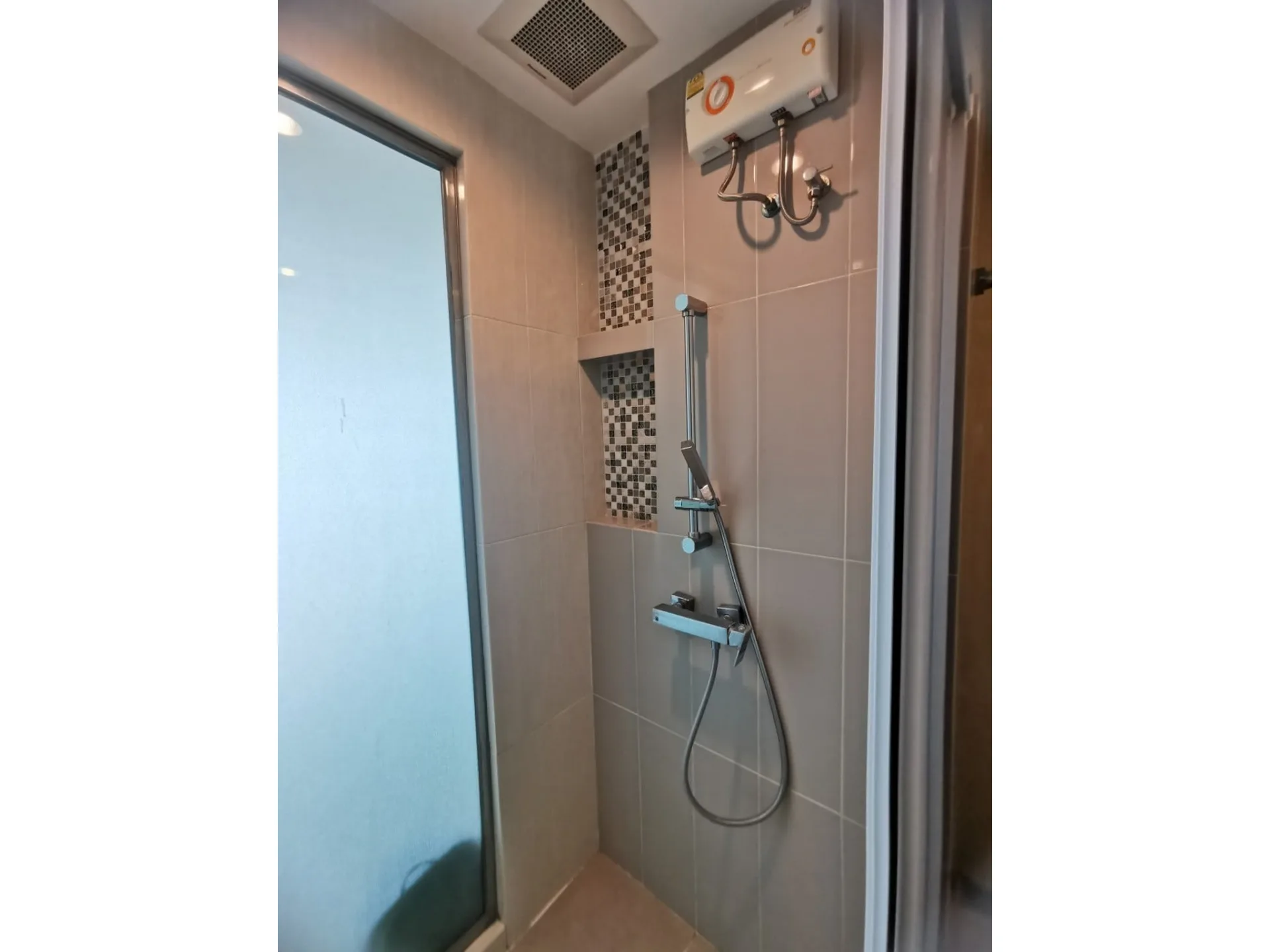 Property photos for Life Ratchadapisek