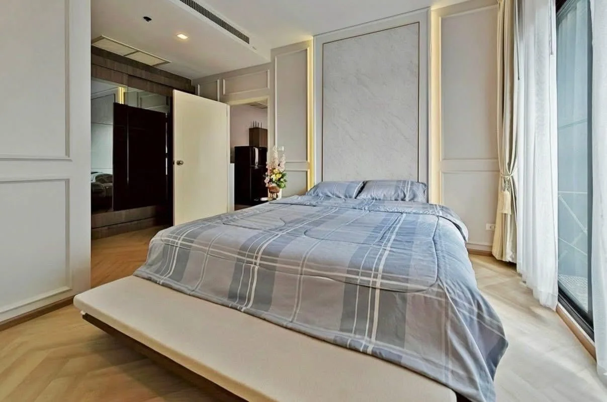 Property photos for Noble Reveal