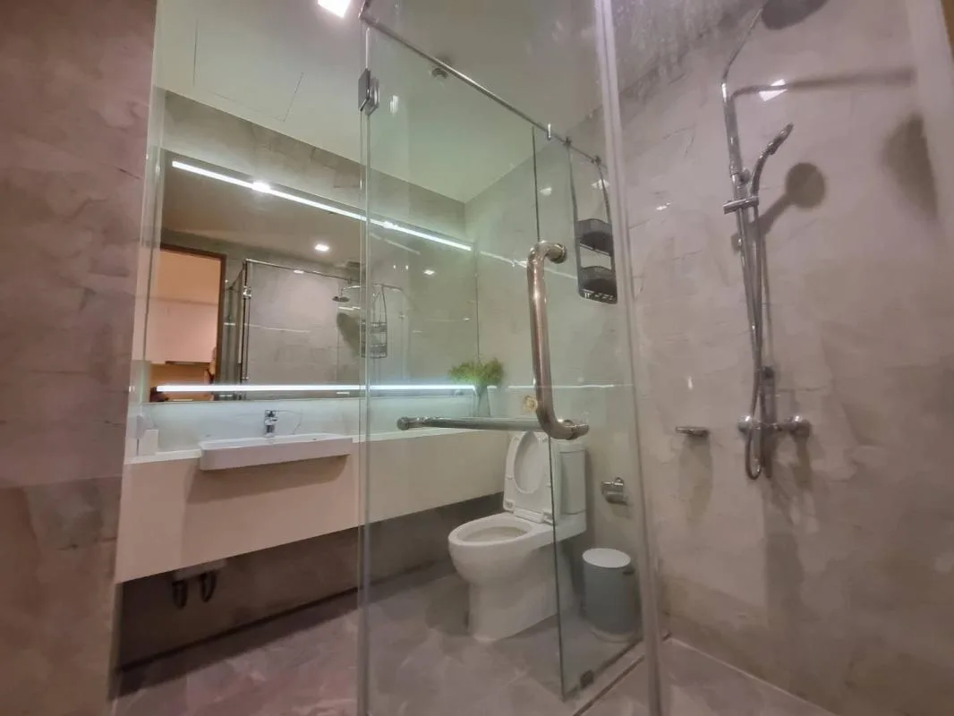 Property photos for Noble Around 33