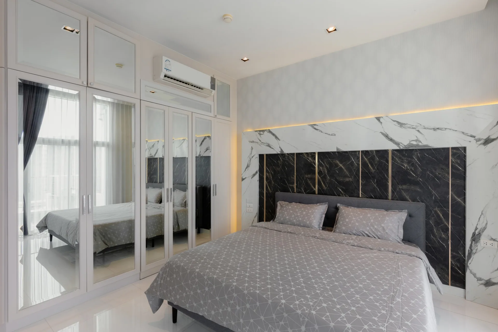 Property photos for Belle Grand Rama 9
