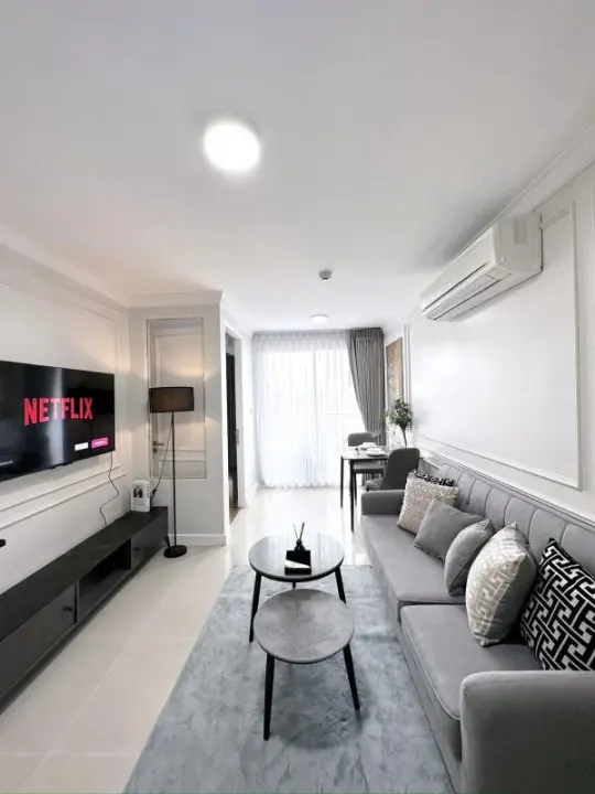 Property photos for The Clover Thonglor