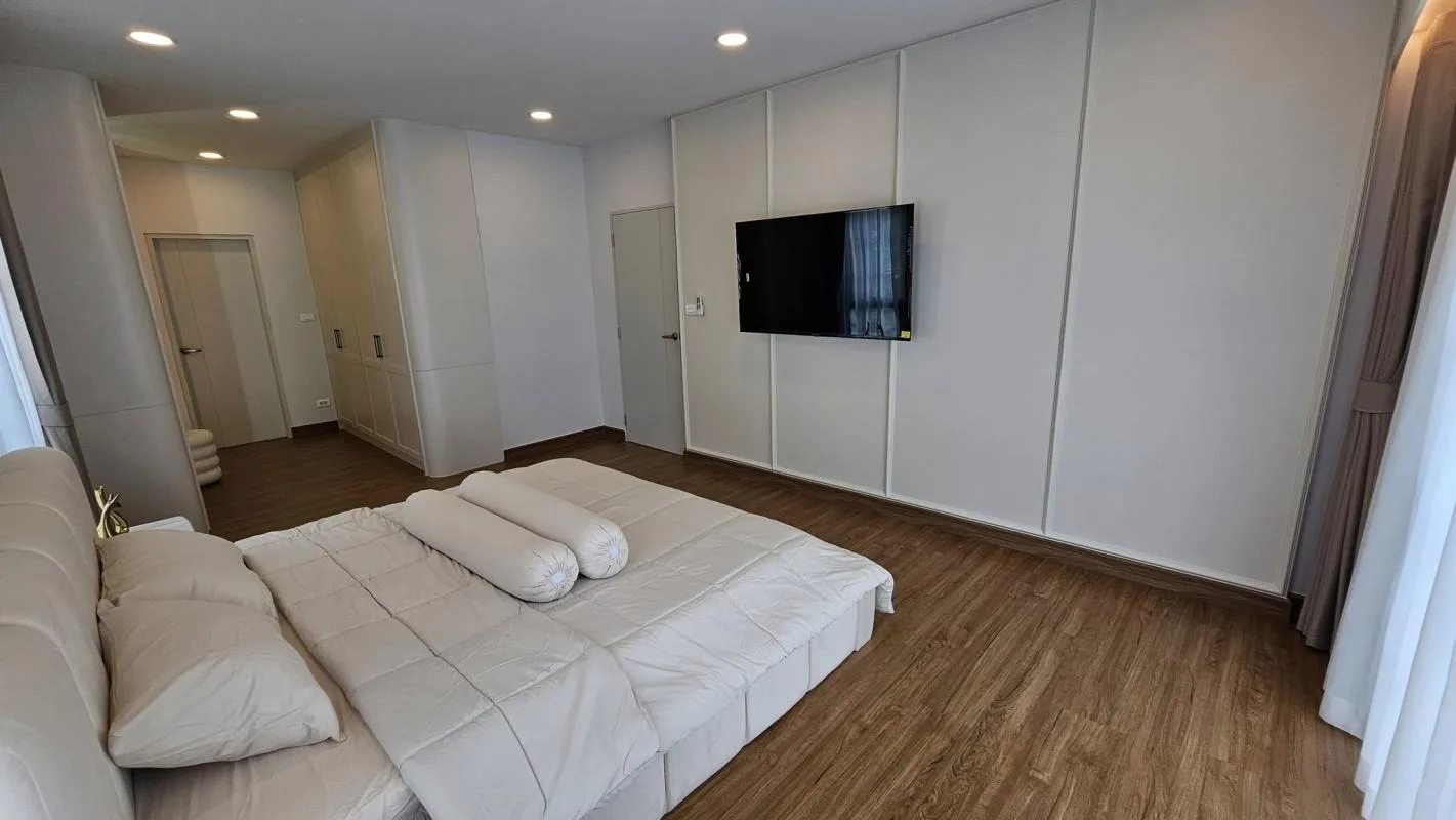 Property photos for Centro Bangna - Km.7